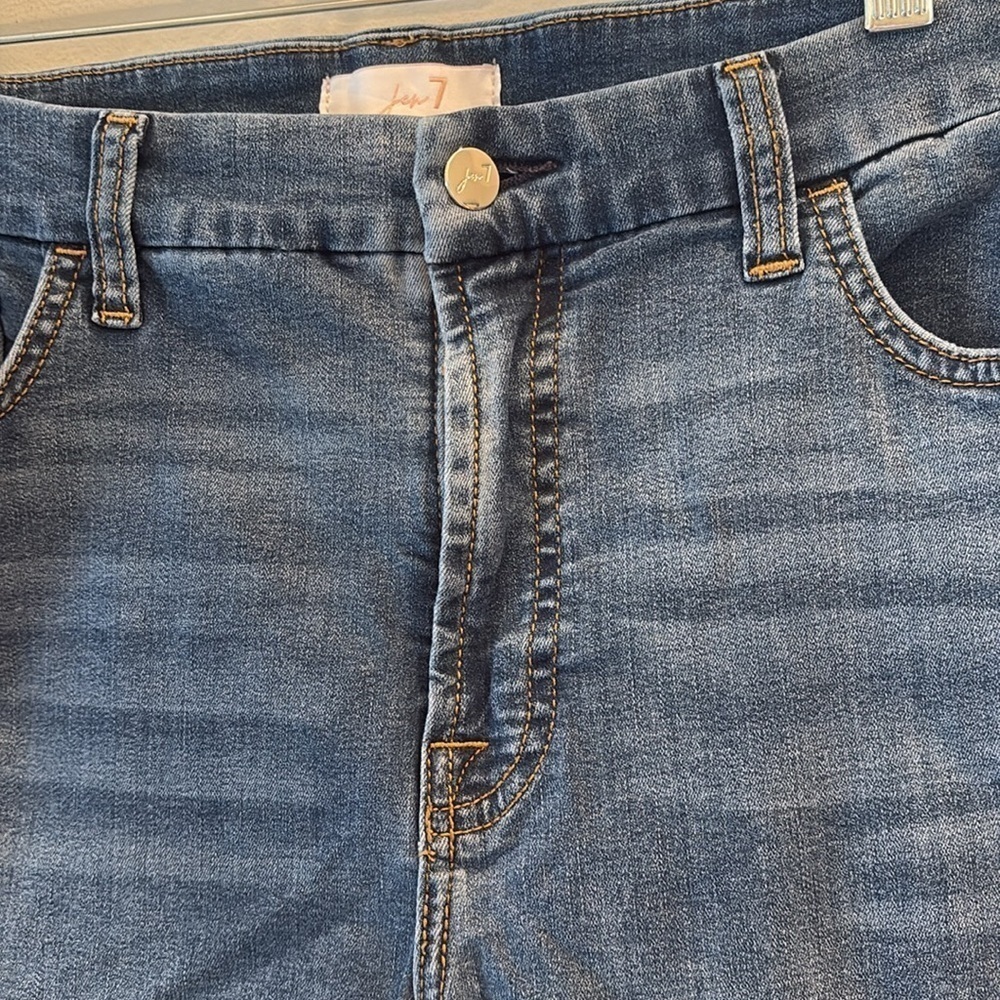 Jen 7 by 7 for all mankind - Cropped Fringe Hem Straight Leg Jean - Size 16. - Picture 4 of 15